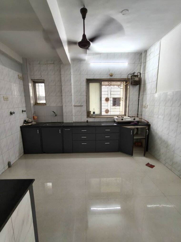 Kitchen, abhay-chs 3 Bedroom 2000 Sq.Ft. Apartment In Vashi Sector 29 Navi Mumbai 10509355