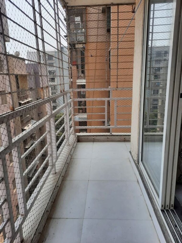 Balcony, shamik-elanza-santacruz 2 Bedroom 690 Sq.Ft. Apartment In Vakola Mumbai 10509353