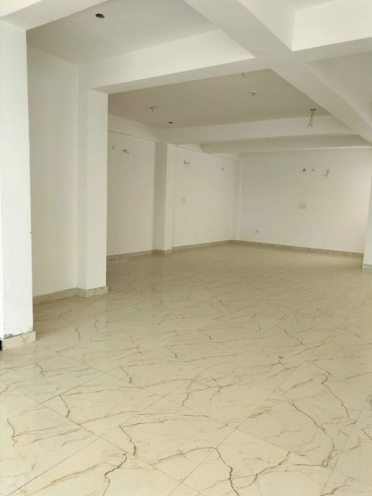 Room, sushant golf city Commercial Office Space 1300 Sq.Ft. In Sushant Golf City Lucknow 10460561