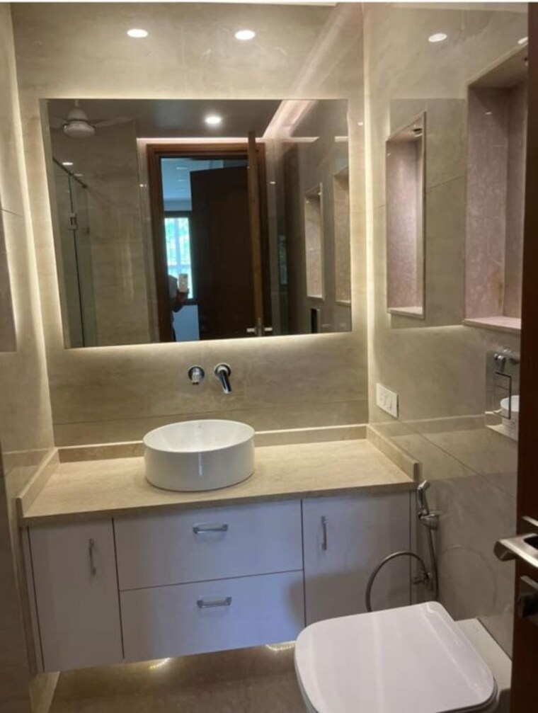 Kitchen, green park 3 Bedroom 150 Sq.Yd. Builder Floor In Green Park Delhi 10509329