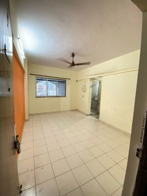 Bathroom in 2 BHK Apartment at Anita Building Kandivali, Kandivali East – for Rent