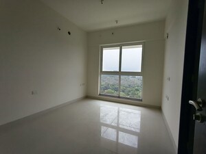 Room in 2 BHK Apartment at Sheth Avante, Kanjurmarg West – for Rent
