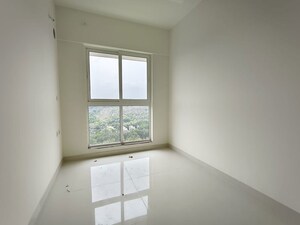Room in 2 BHK Apartment at Sheth Avante, Kanjurmarg West – for Rent