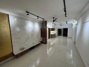 Room in 3 BHK Apartment at Prestige Tranquil, Kokapet – for Rent