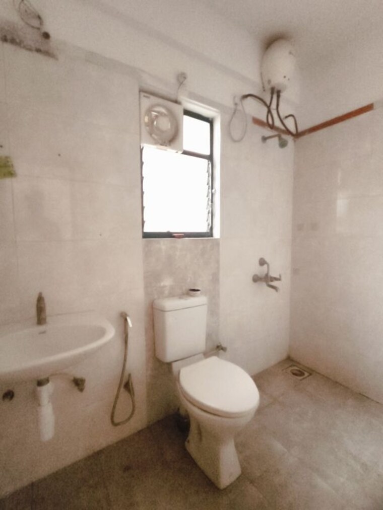 Bathroom, kolte-patil-margosa-heights 2 Bedroom 1180 Sq.Ft. Apartment In Mohammadwadi Pune 10506141