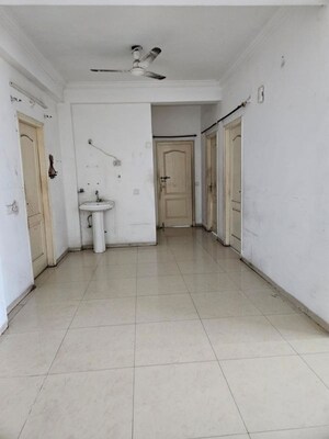 Building Lobby in 3 BHK Apartment at Shankar Nagar – for Rent