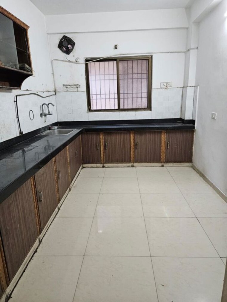 Kitchen, shankar nagar 3 Bedroom 1500 Sq.Ft. Apartment In Shankar Nagar Raipur 10509393