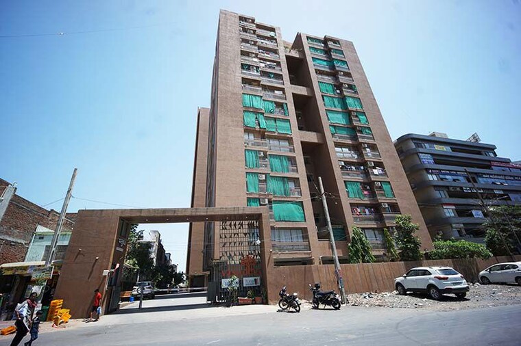 Exterior View, gota 2 Bedroom 130 Sq.Yd. Apartment In Gota Ahmedabad 10509391