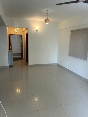Room in 2 BHK Apartment at Mahendra Aarna, Electronic City Phase ii – for Rent