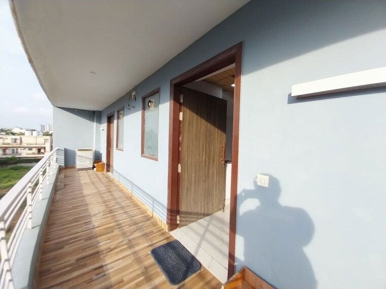 Balcony, sushant-lok-3 1 Bedroom 700 Sq.Ft. Apartment In Sector 57 Gurgaon 10509293