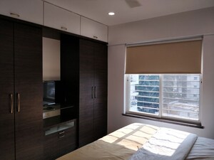 Room in 2 BHK Apartment at Sumit Artista, Santacruz East – for Rent