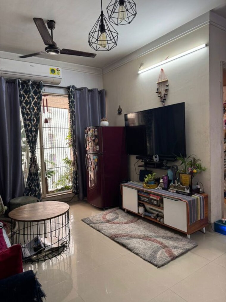 Living Room, skyline-villa 2 Bedroom 800 Sq.Ft. Apartment In Powai Mumbai 10509432
