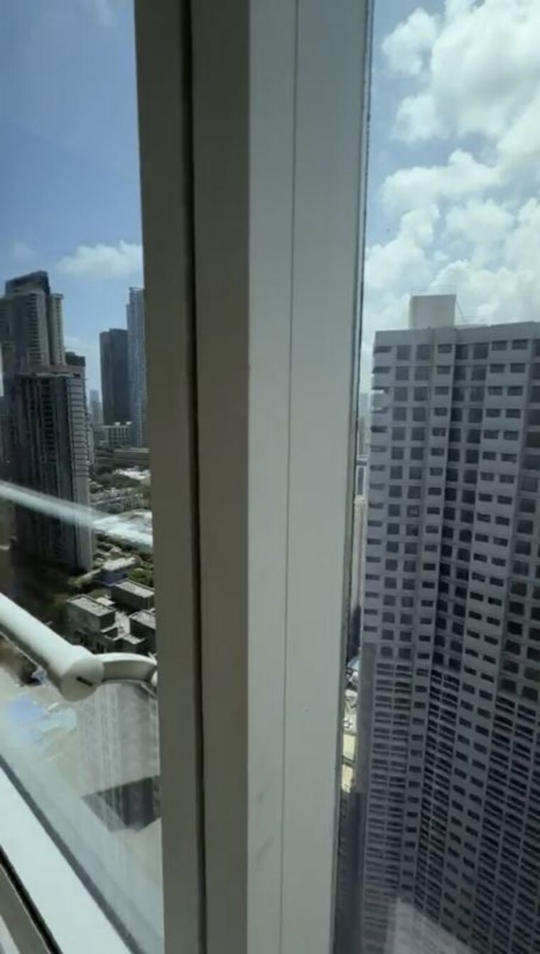 Balcony, indiabulls-blu 3 Bedroom 1200 Sq.Ft. Apartment In Worli Mumbai 10509480