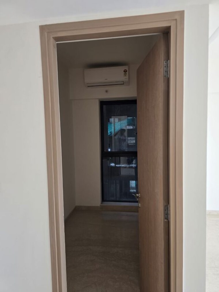 Room, lodha-woods 3.5 Bedroom 1100 Sq.Ft. Apartment In Kandivali East Mumbai 10509484