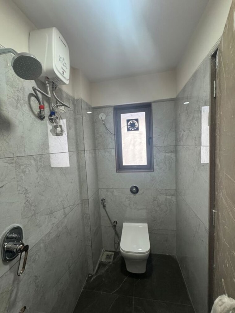 Bathroom, ashapura-rang-rekha 1 Bedroom 450 Sq.Ft. Apartment In Dahisar East Mumbai 10509482