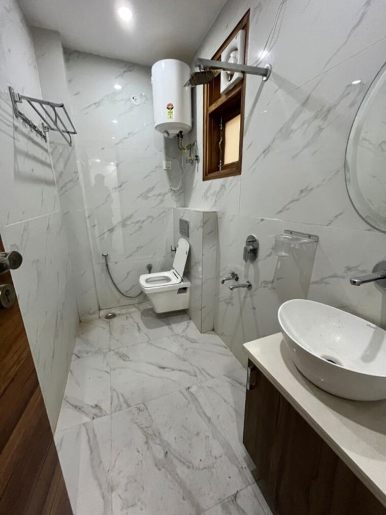 Bathroom, dwarka 3 Bedroom 1780 Sq.Ft. Apartment In Dwarka Delhi 10509483