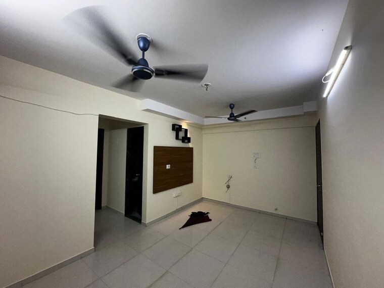 Room, dss-mahavir-kalpavruksha-alcacia-tower 1 Bedroom 440 Sq.Ft. Apartment In Ghodbunder Road Thane 10509509