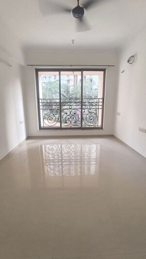 2.5 BHK Apartment For Rent in Raheja Acropolis, Deonar