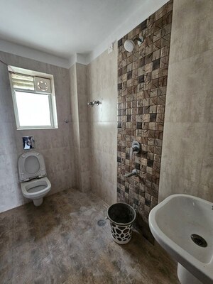 Bathroom in 3 BHK Apartment at Bariatu – for Rent