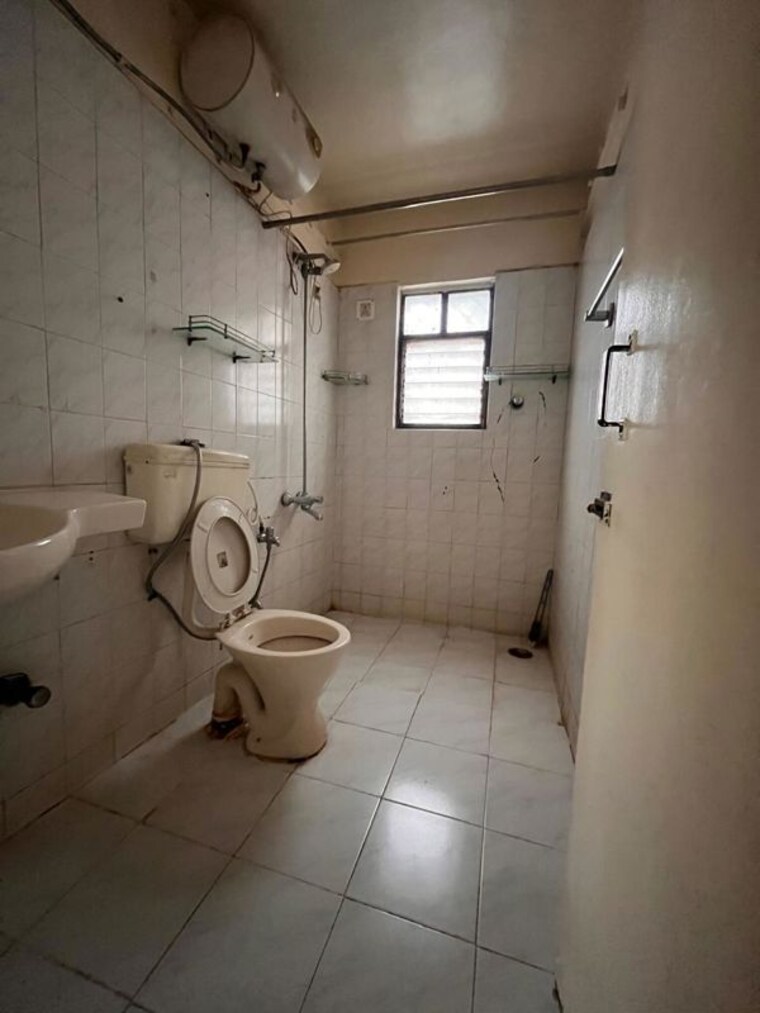 Bathroom, kolte-patil-green-acre 2.5 Bedroom 1100 Sq.Ft. Apartment In Salunkhe Vihar Society Pune 10509534