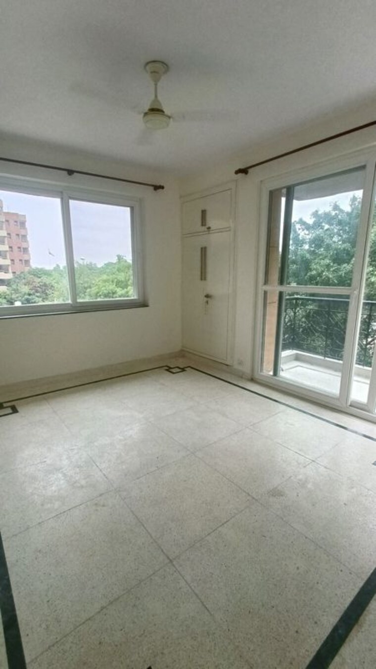 Room, dwarka 3 Bedroom 1900 Sq.Ft. Apartment In Dwarka Delhi 10509554