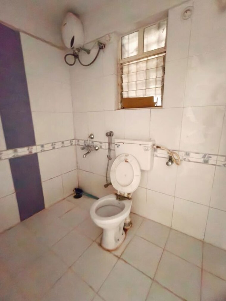 Bathroom, majestique-euriska-building-c 2 Bedroom 1100 Sq.Ft. Apartment In Mohammadwadi Pune 10509595