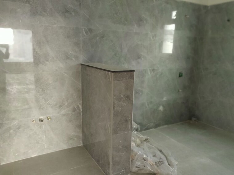 Bathroom, aditya-mansion-jubilee-hills 3 Bedroom 6000 Sq.Ft. Builder Floor In Jubilee Hills Hyderabad 10509604