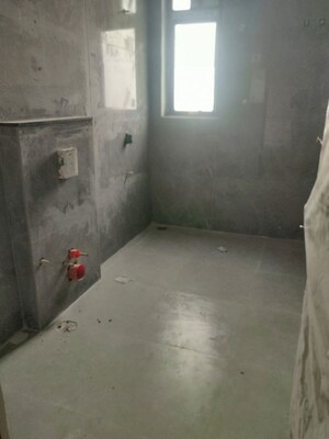 Bathroom in 3 BHK Builder Floor at Aditya Mansion Jubilee Hills, Jubilee Hills – for Sale