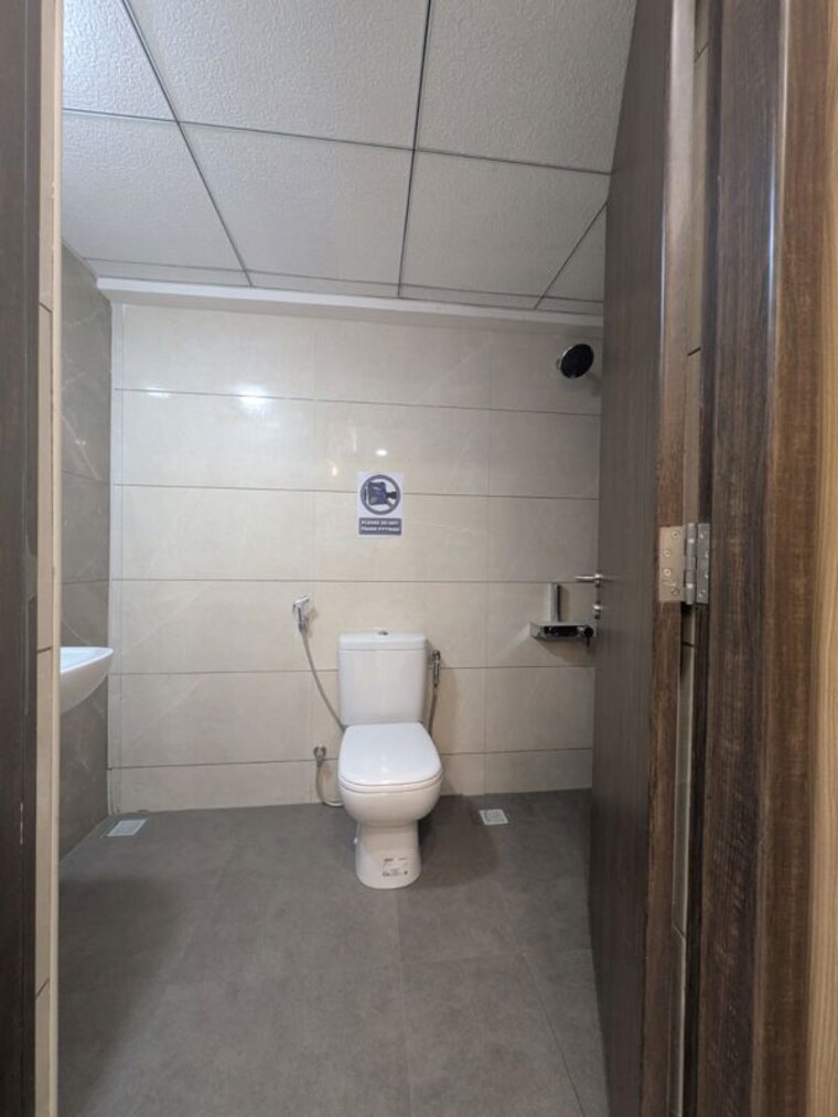 Bathroom, kumar-princetown 2 Bedroom 1096 Sq.Ft. Apartment In Undri Pune 9972453