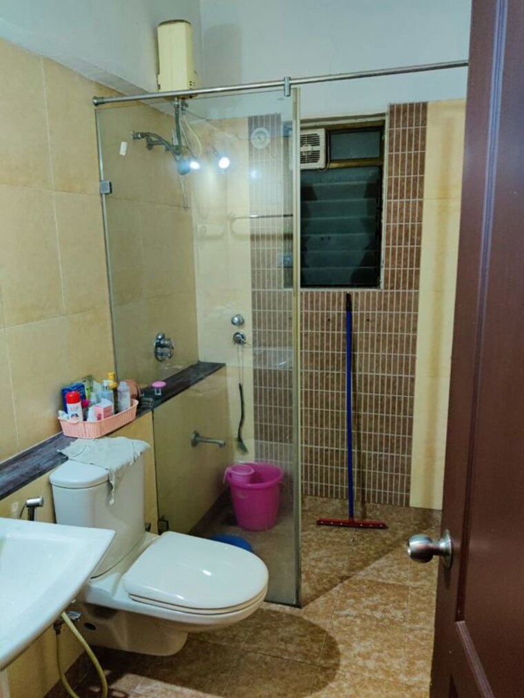 Bathroom, supreme-palms-2 3 Bedroom 1400 Sq.Ft. Apartment In Balewadi Pune 10509625