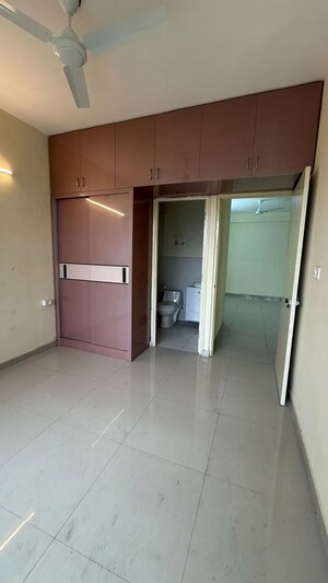 Room in 2 BHK Apartment at Signature Global Synera, Sector 81 – for Sale