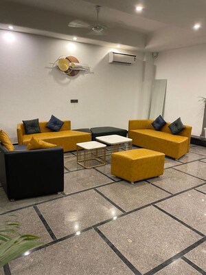 Living Room in 1 BHK Builder Floor at Sector 57 – for Rent