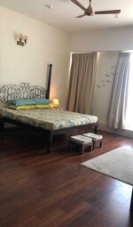 4 BHK + Prayer Room,Servant Room 4100 Sq.Ft. Apartment in Prestige White Meadows