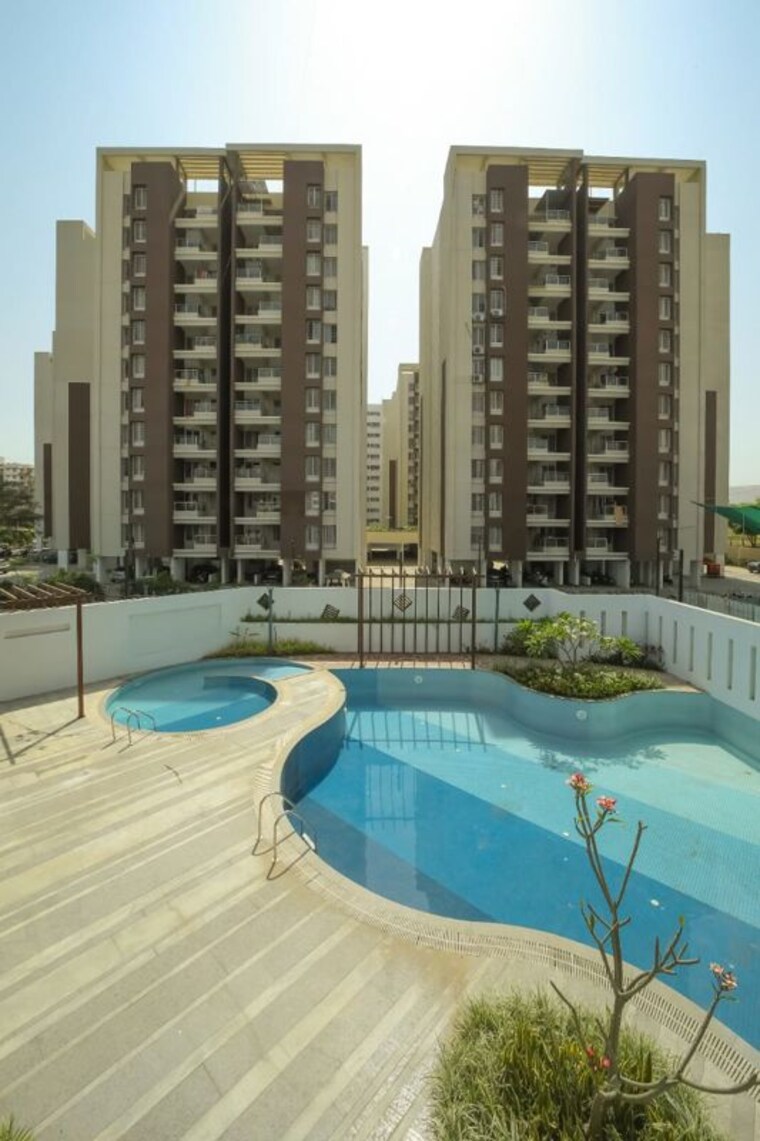 Swimming Pool, arv-new-town 2 Bedroom 680 Sq.Ft. Apartment In Pisoli Pune 10021361