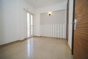 Room in 2 BHK Apartment at Saya Zion, Sector 4 Greater Noida – for Sale