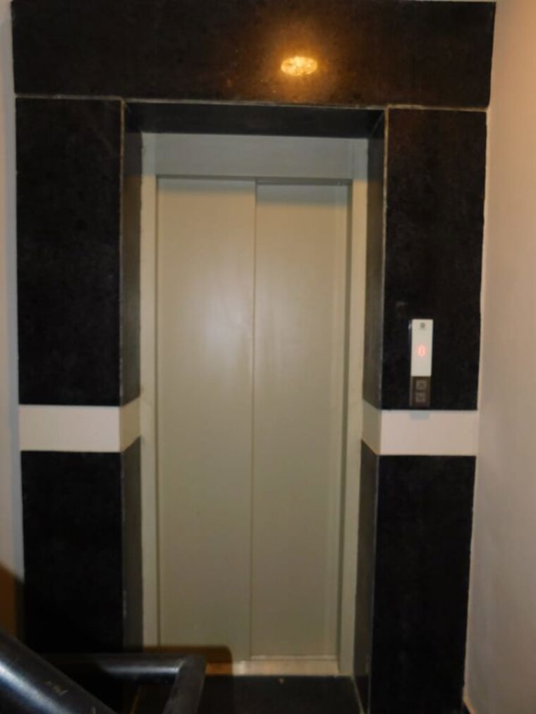 undefined, chittaranjan park 3 Bedroom 160 Sq.Yd. Builder Floor In Chittaranjan Park Delhi 8948129