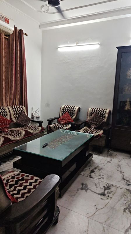 4 BHK + Study Room,Store Room 215 Sq.Yd. Independent House in Ansal Garden Enclave