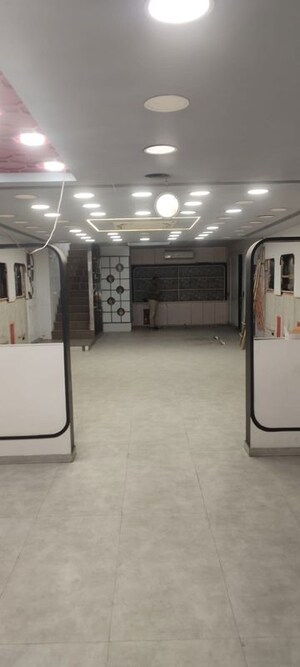 Room in  Shop at Naraina Industrial Area Phase 1 – for Rent