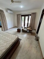 5 BHK + Servant Room,Extra Room,Store Room 500 Sq.Yd. Independent House in DLF Phase I