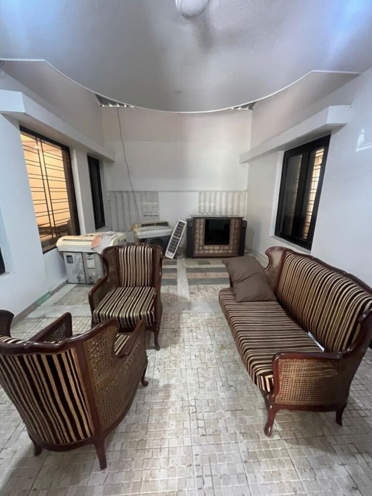 Living Room, dlf phase i 5 Bedroom 500 Sq.Yd. Independent House In Dlf Phase I Gurgaon 10509602