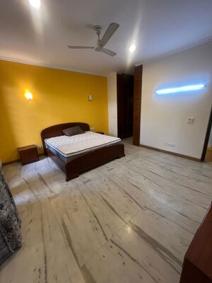 Bedroom in 5 BHK Independent House at Dlf Phase I – for Rent