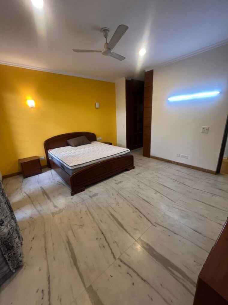 Bedroom, dlf phase i 5 Bedroom 500 Sq.Yd. Independent House In Dlf Phase I Gurgaon 10509602