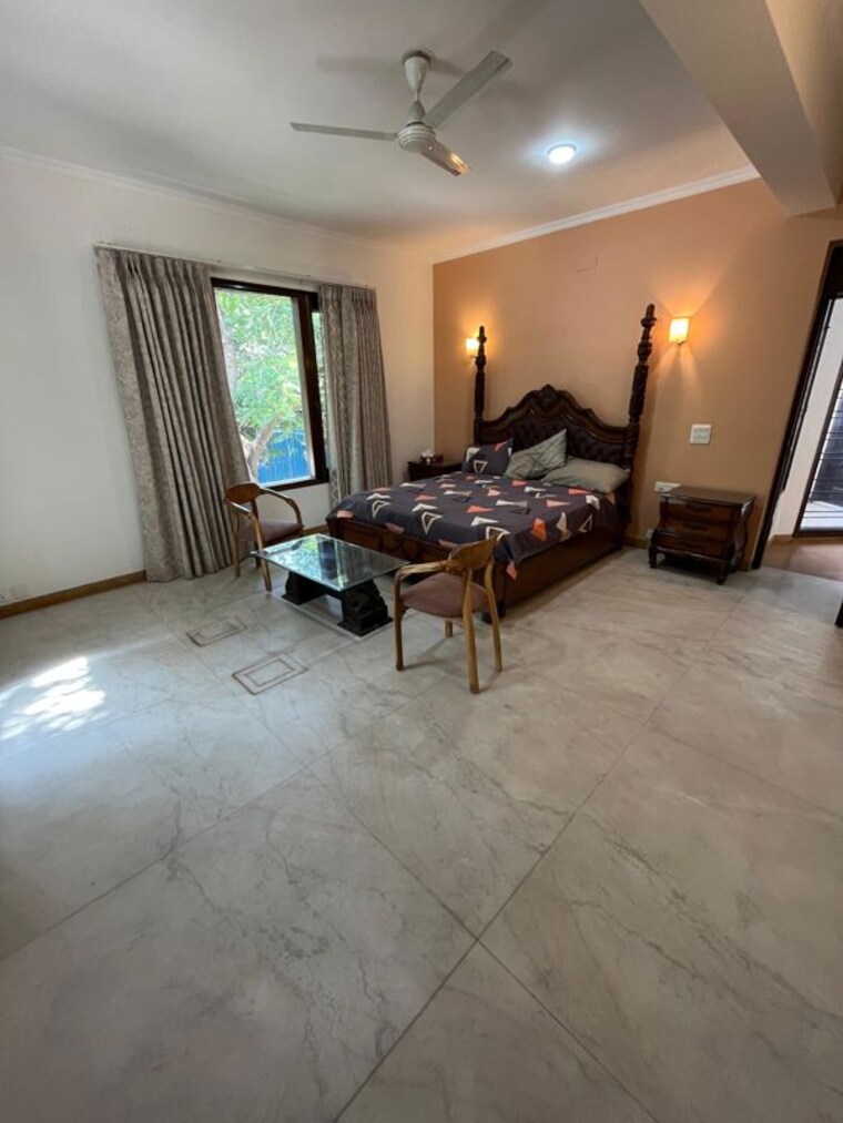 Bedroom, dlf phase i 5 Bedroom 500 Sq.Yd. Independent House In Dlf Phase I Gurgaon 10509602