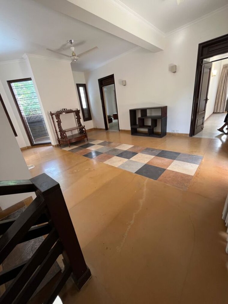 Living Room, dlf phase i 5 Bedroom 500 Sq.Yd. Independent House In Dlf Phase I Gurgaon 10509602