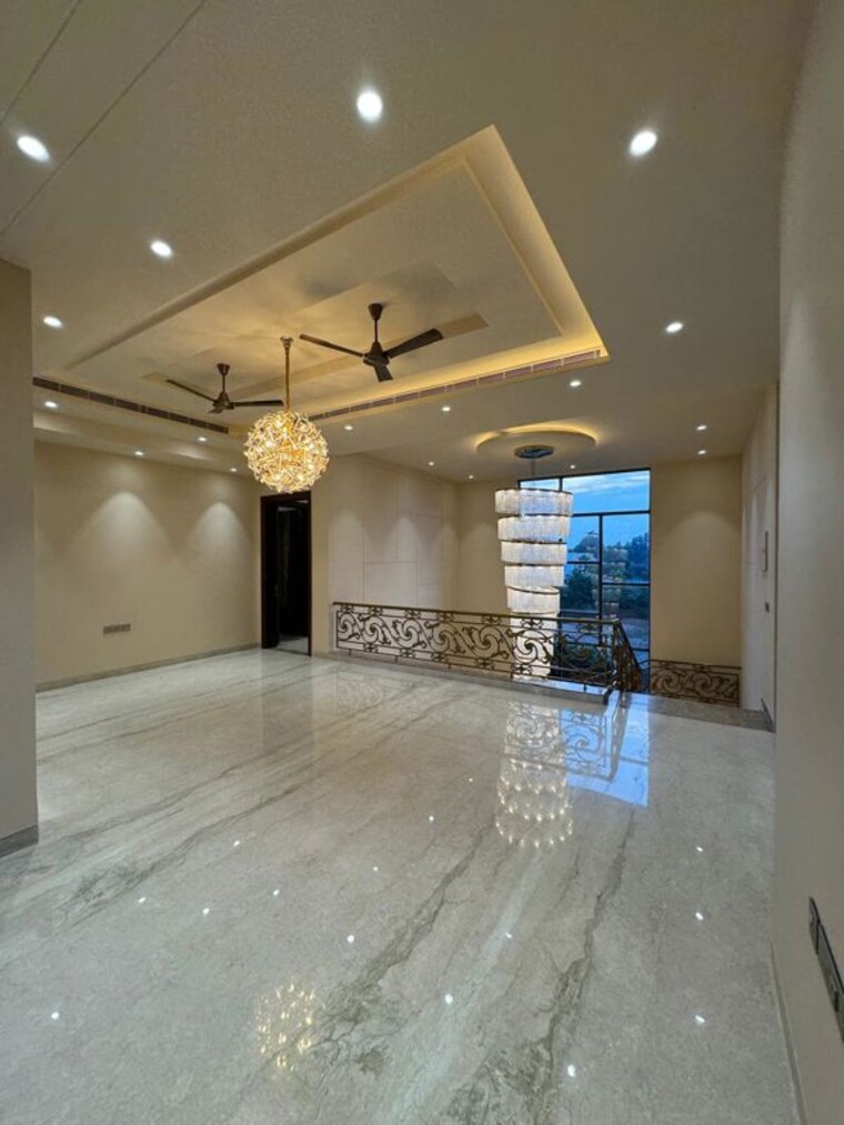 Room, panchsheel enclave 3 Bedroom 265 Sq.Yd. Builder Floor In Panchsheel Enclave Delhi 8591973