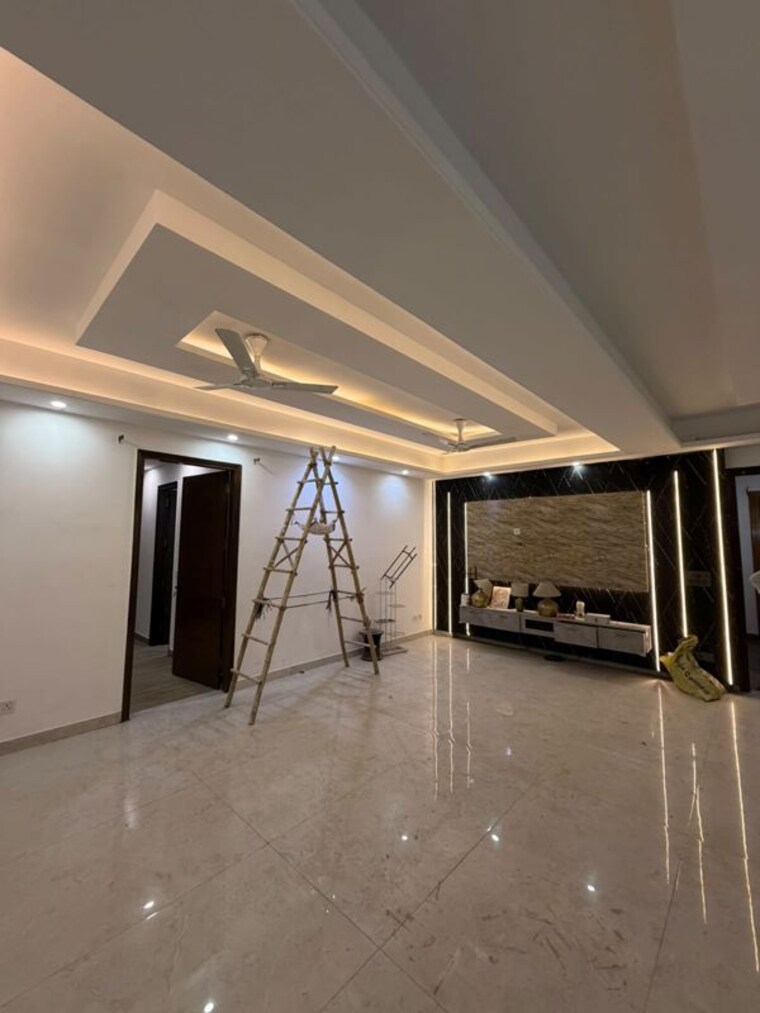 Room, freedom fighters enclave 3 Bedroom 2000 Sq.Ft. Builder Floor In Freedom Fighters Enclave Delhi 10509774
