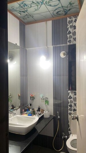 Bathroom in 3 BHK Apartment at Kumar Kruti, Kalyani Nagar – for Rent