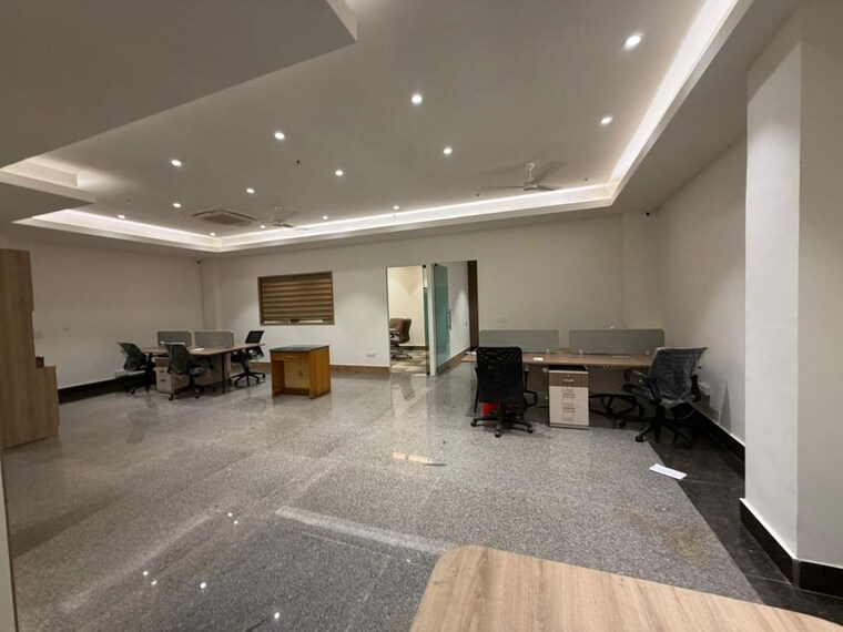  Parking, naraina industrial area phase 1 Commercial Office Space 2000 Sq.Ft. In Naraina Industrial Area Phase 1 Delhi 10509773
