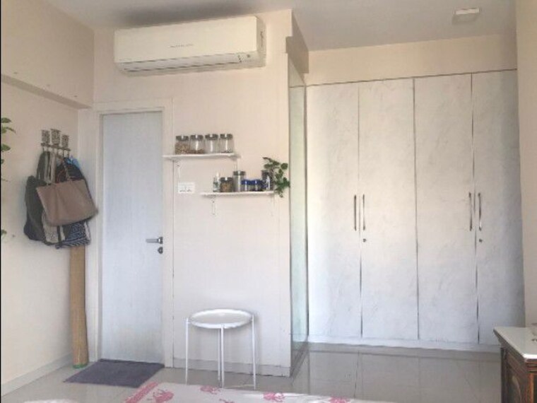 Bathroom, rustomjee-azziano-wing-i 3 Bedroom 1100 Sq.Ft. Apartment In Thane West Thane 7932692