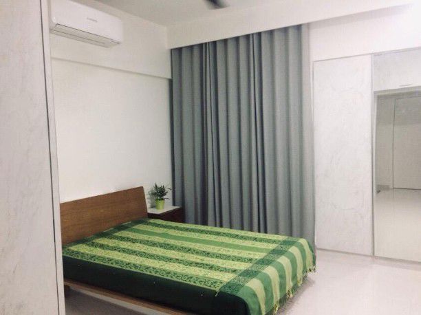 3 BHK 1100 Sq.Ft. Apartment in Rustomjee Azziano Wing I